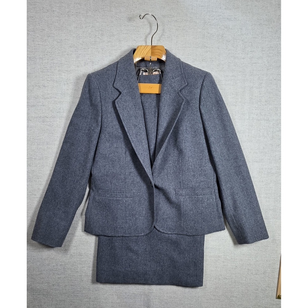 Vintage Pendleton Wool Skirt Suit Set Grey Blazer Jacket Skirt Made in USA 8 10